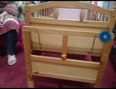 baby cot