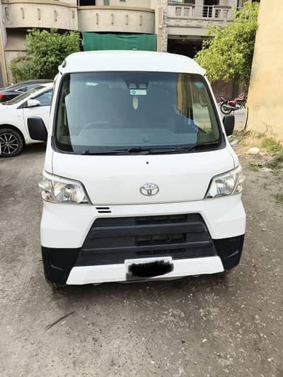 Daihatsu hijet ( toyota pixis van )