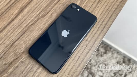 I phone se 2020 1 month use boxe sath