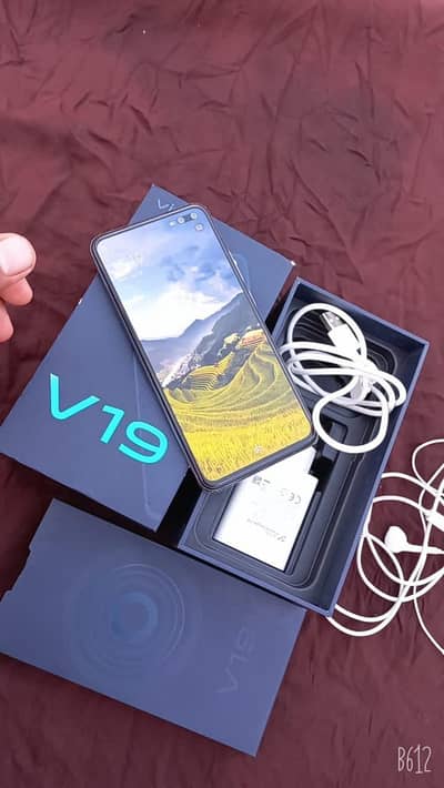 Vivo V19 8Gb Ram 128 GB memory PTA approved. 0328=610=2363