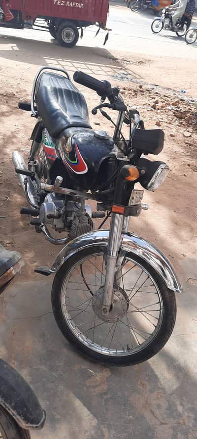 I am selling my honda cd70cc biomatric on the spot
