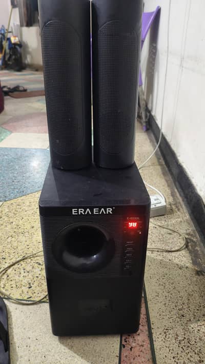 ERA EAR bluetooth speaker wooden box  basser for sell