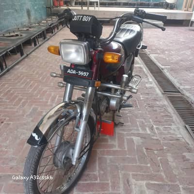 2021 honda 70 used 10/10 condition for sell contact 03233337213 whatsa