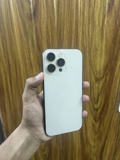 Iphone 16 pro max jv canadian