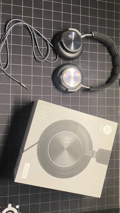 Bang and Olufsen Beoplay H6 2nd gen