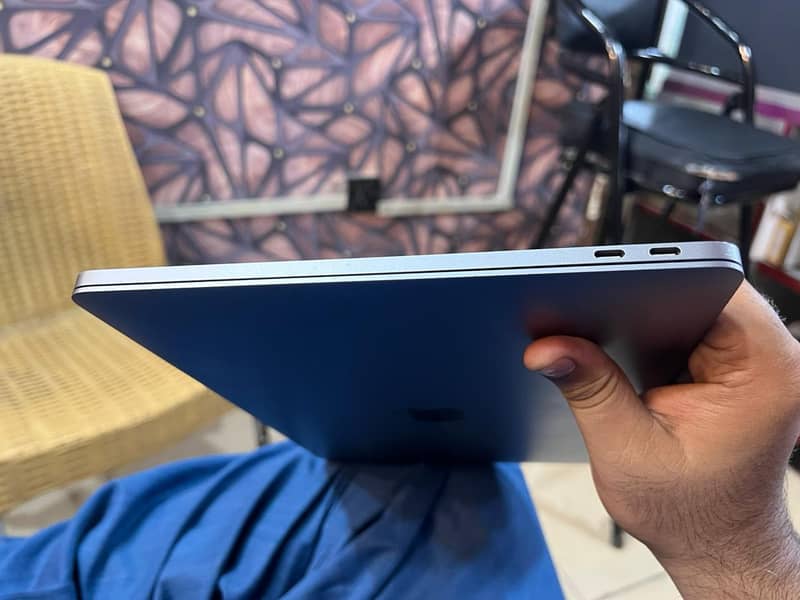 Macbook pro 2016 9