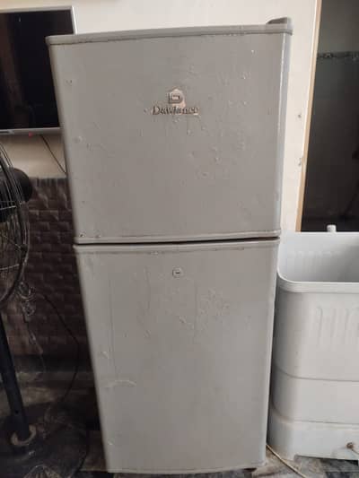 Dawlance - Behtreen Cooling - Energy Saving Fridge LVS Stabalization