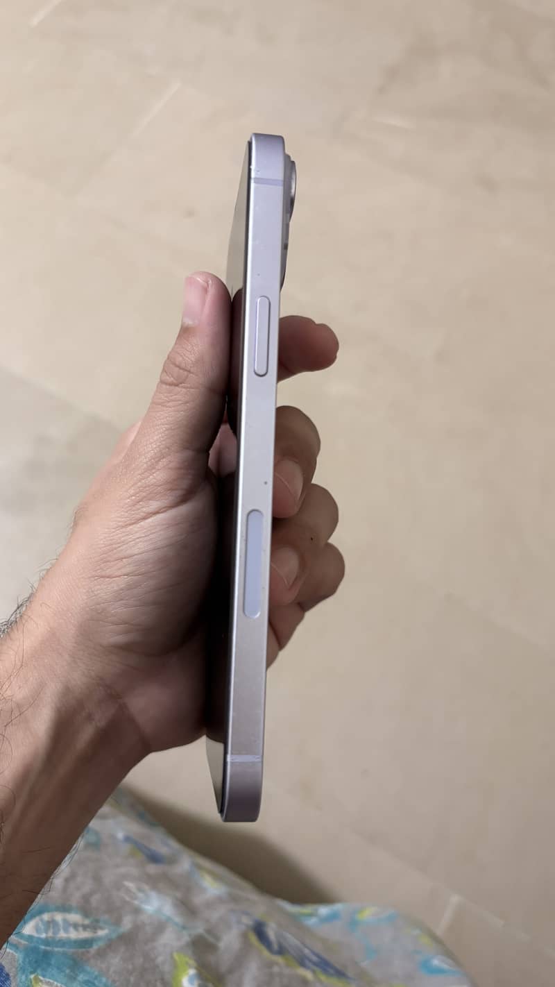 iPhone 14 plus 2