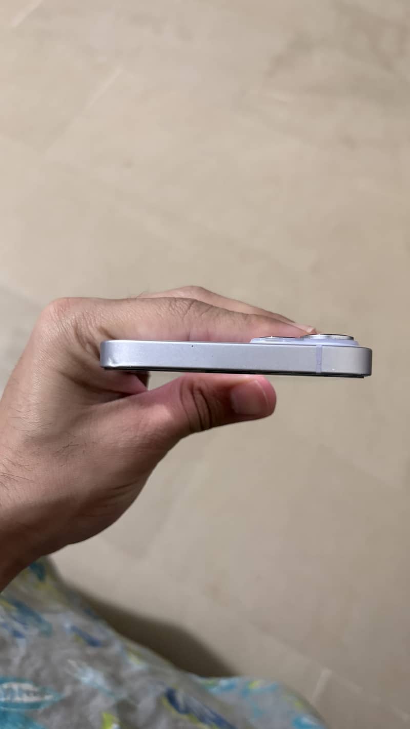 iPhone 14 plus 6