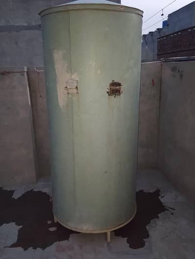 Parola or Bharola For Wheat Storage Good Condition with Stand