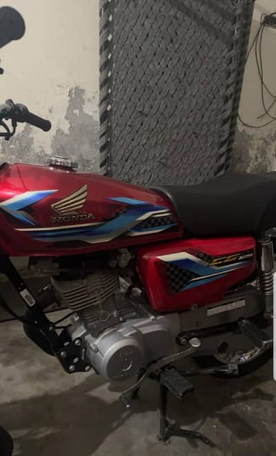 Honda 125 new condition applied for no register