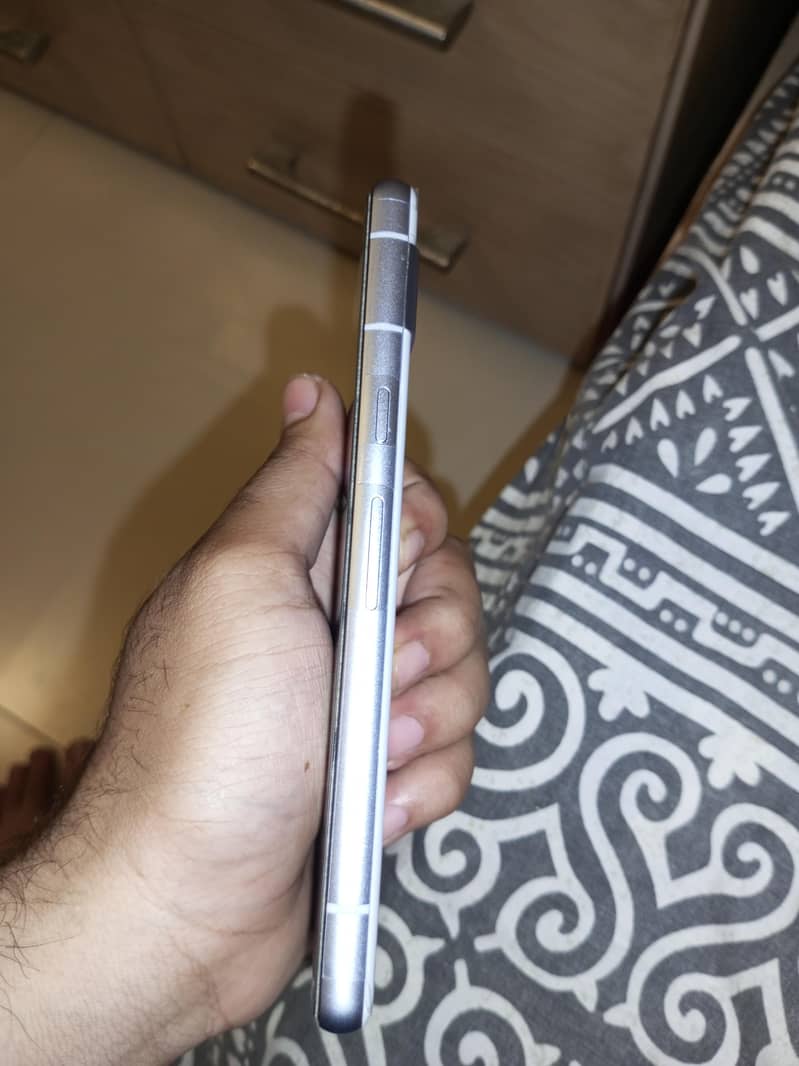 google pixel 7a 4