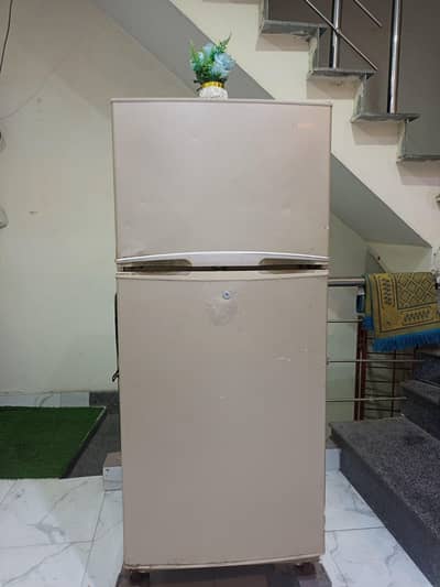 Haier refrigerator HRF-258U for sale ( good condition)