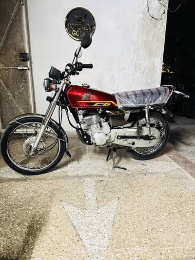 Honda CG 125 Special Gold Edition Self start  2022/23. like a new bike