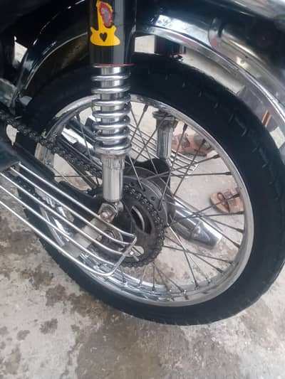 good condition location sadar Bazar 40 hazar 03478986122 watsup nmbr.