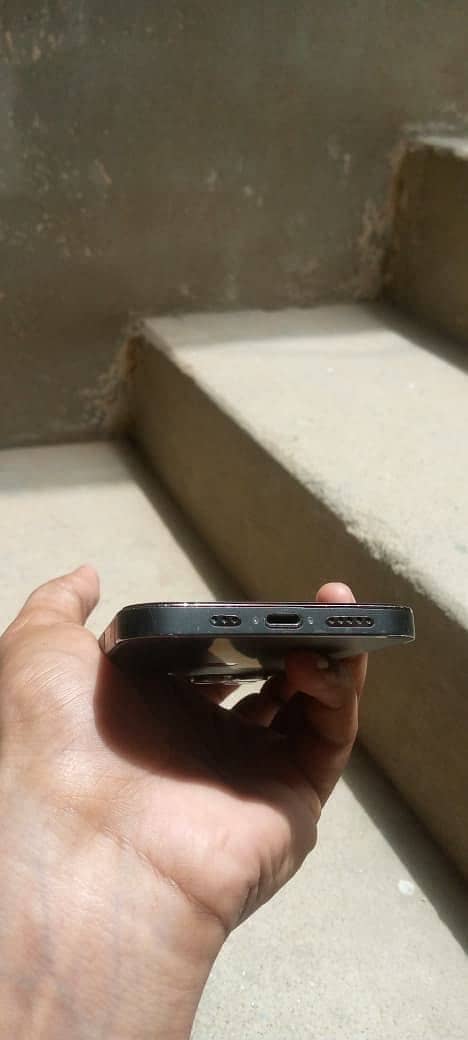 iPhone 12 Pro 1