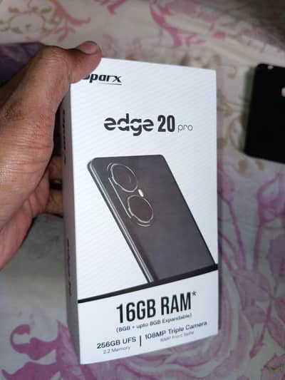 Sparx Edge 20 Pro (Twilight Black) - 10/10