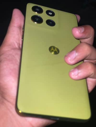 Motorola G86 power 5g device  watssap number 03184464066