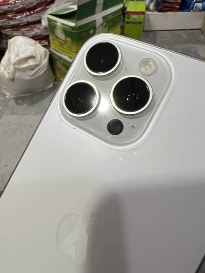 I phone 16 pro max