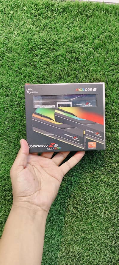 32GB DDR5 RAM - TRIDENT Z5 NEO RGB RAM - CL30