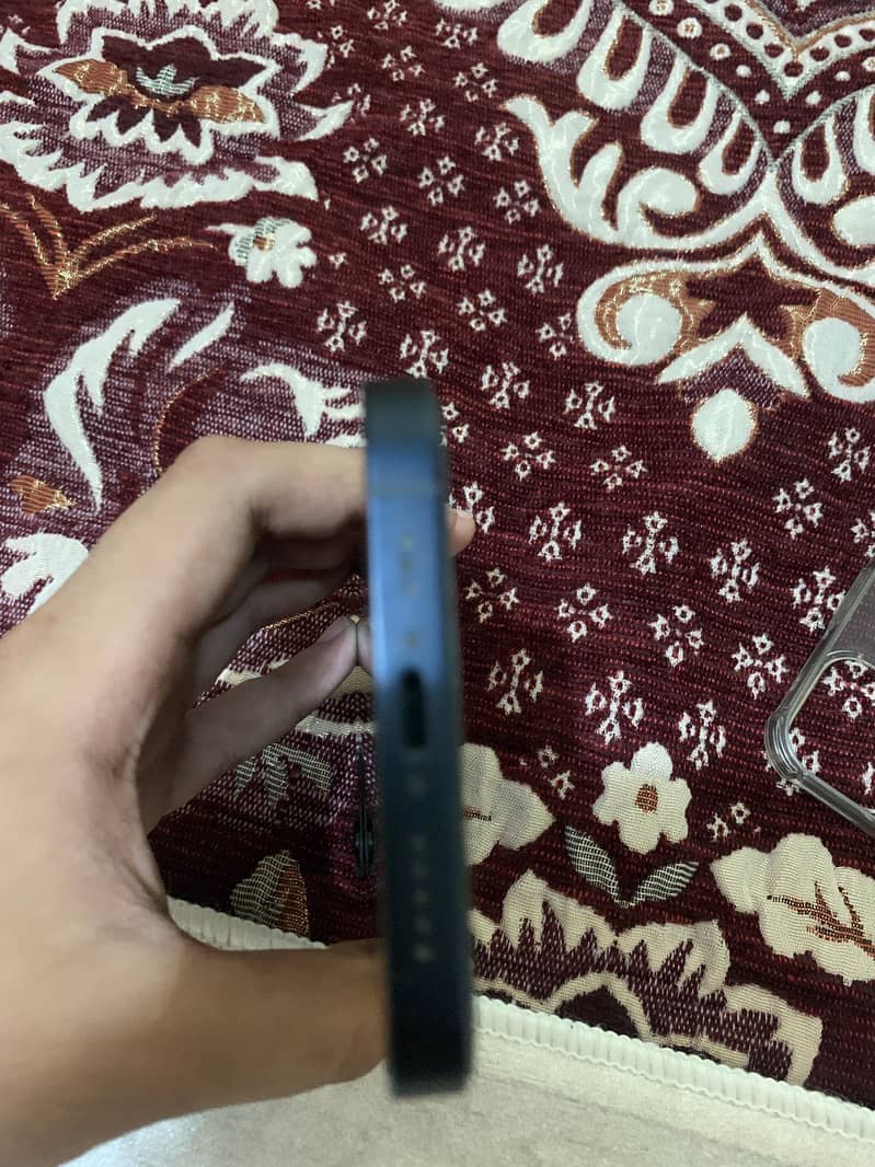 Iphone 12 3