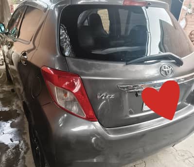 Toyota vitz 2013
