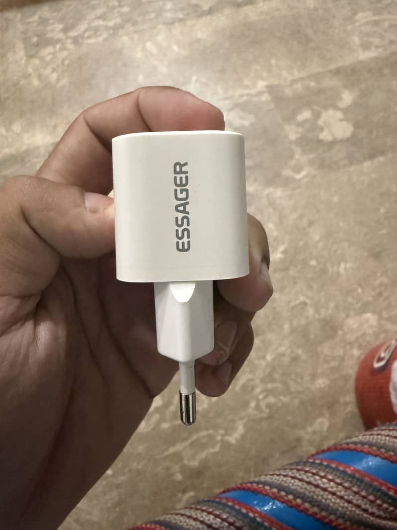 Essagee adapter 20w 0