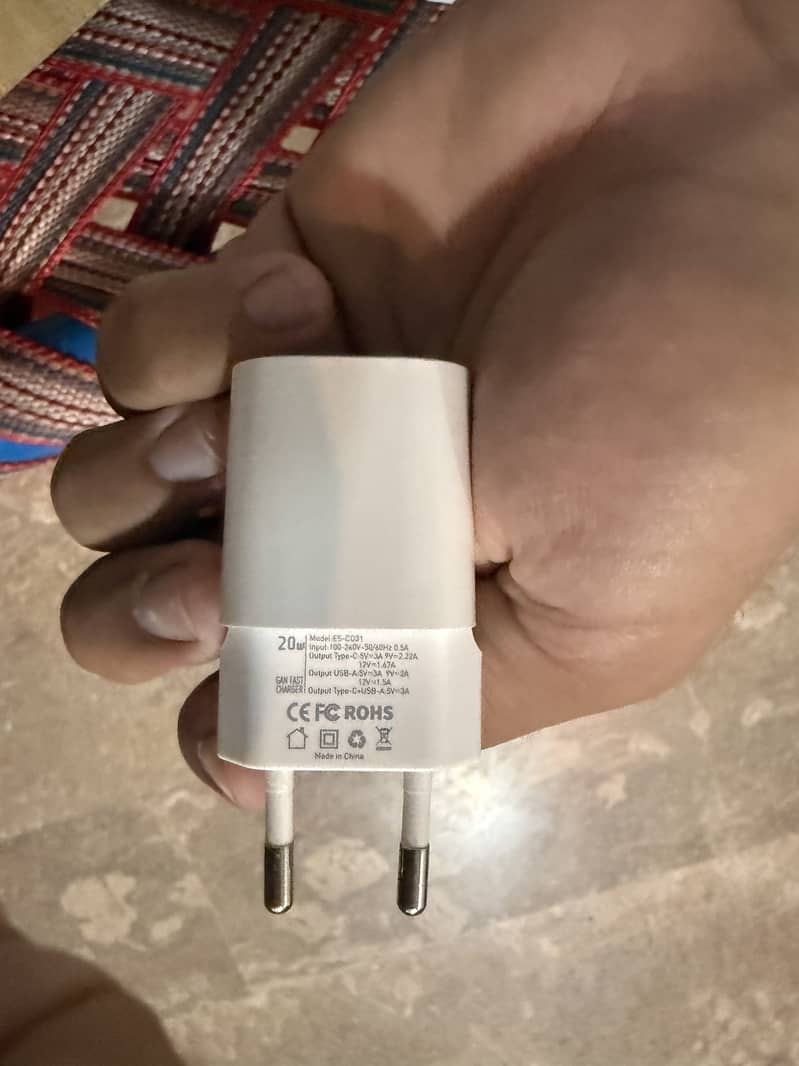 Essagee adapter 20w 1