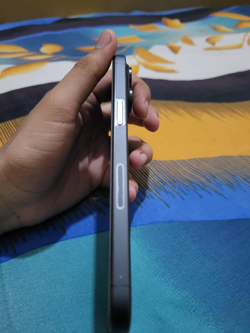 iphone 15 pro max 3