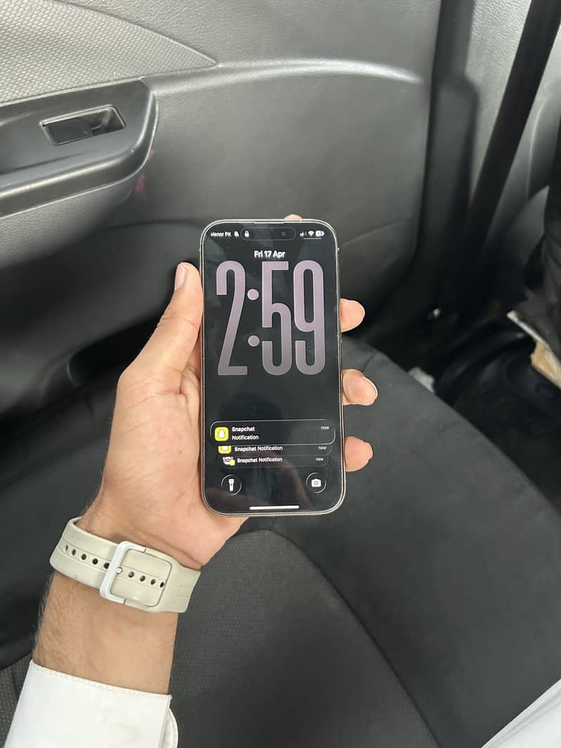 Iphone 16 pro fu 4
