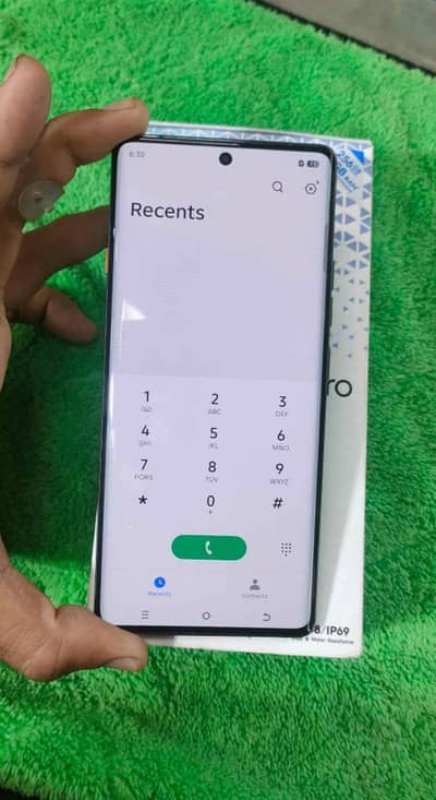 Tecno Camon 40 pro (8gb + 256gb ]