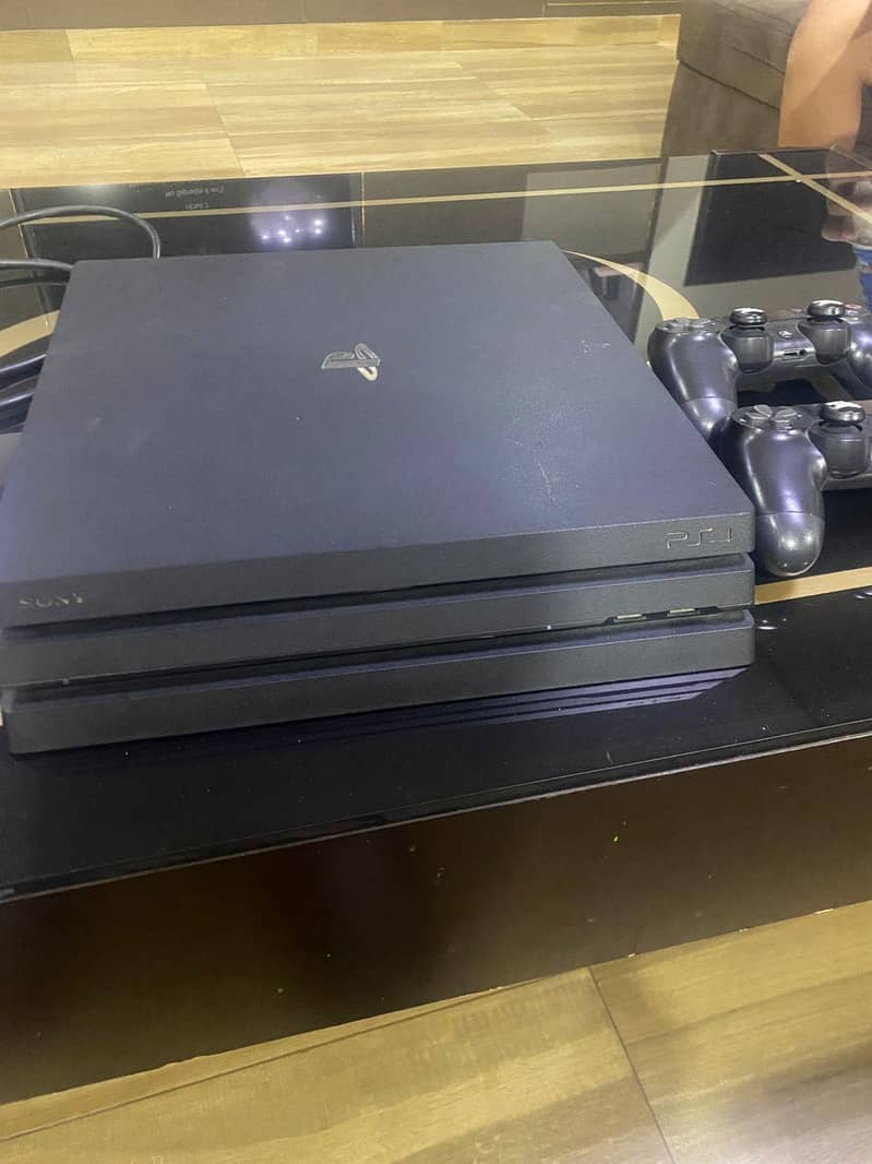 PS4 Pro 1