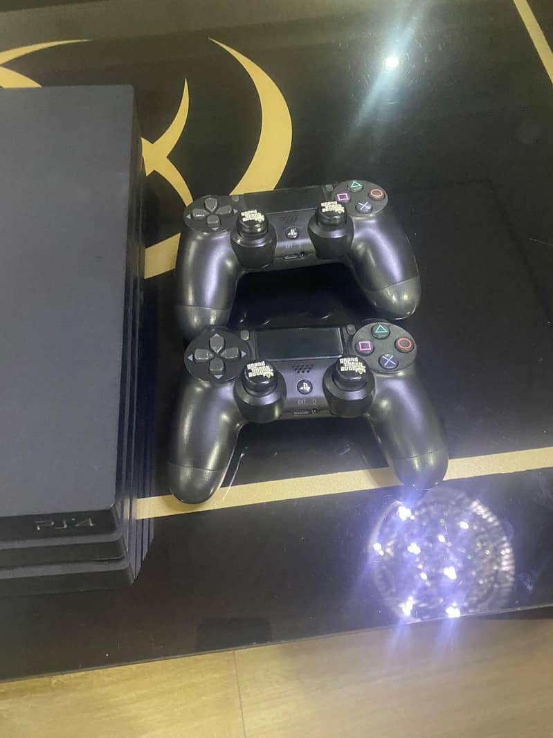 PS4 Pro 3