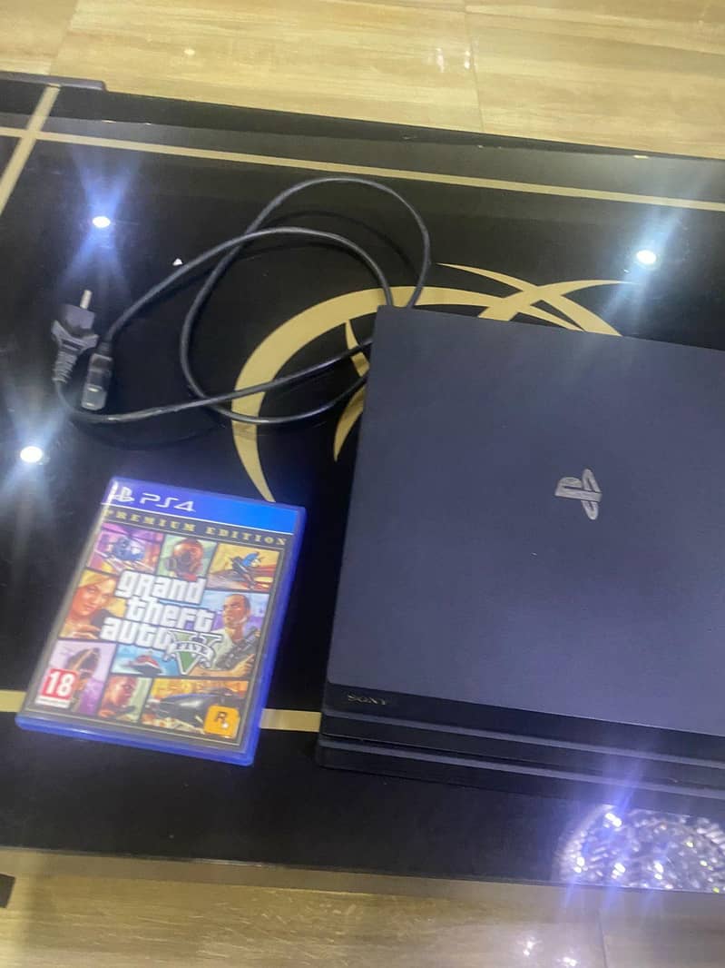 PS4 Pro 4
