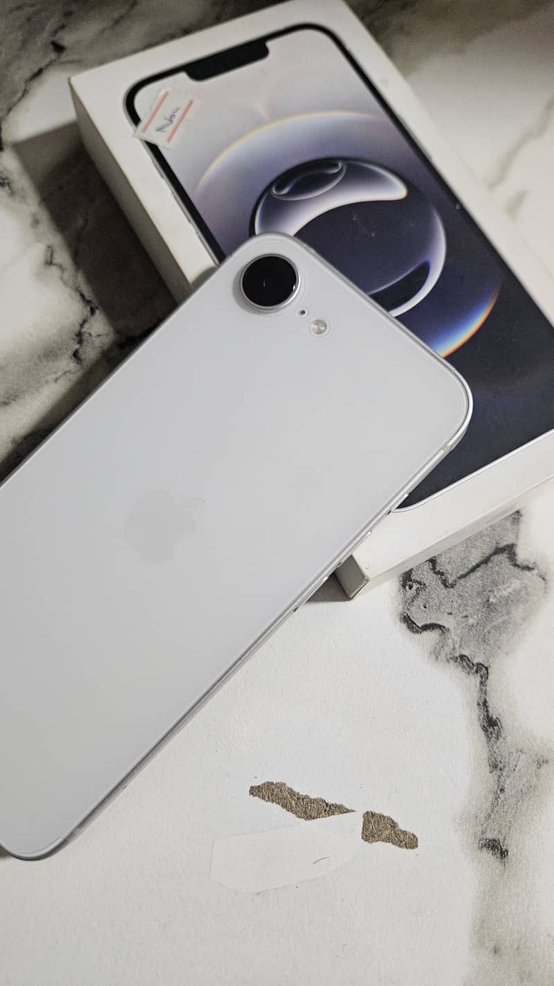 Iphone 16e 9