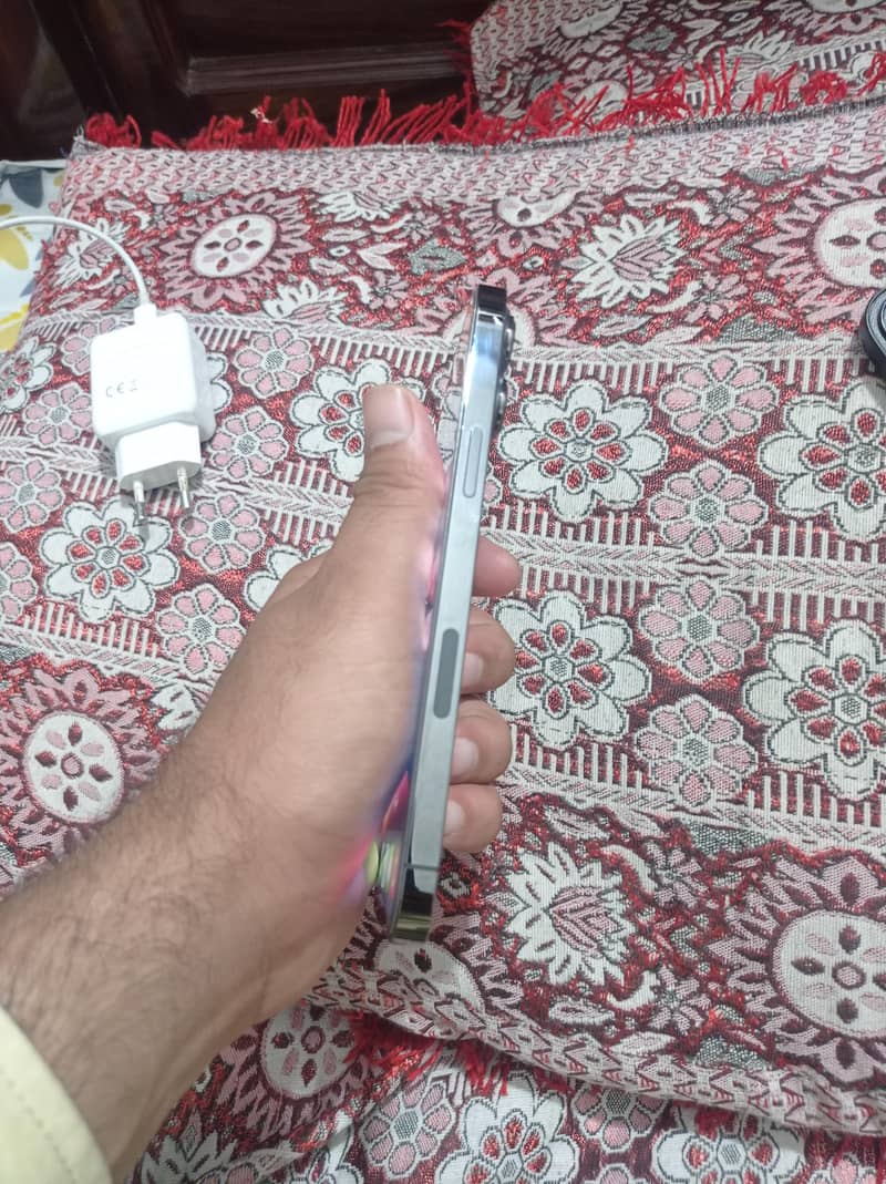 13pro max 4