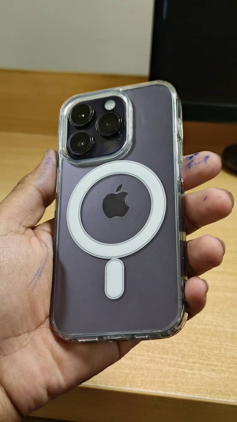 iPhone 14 pro 5