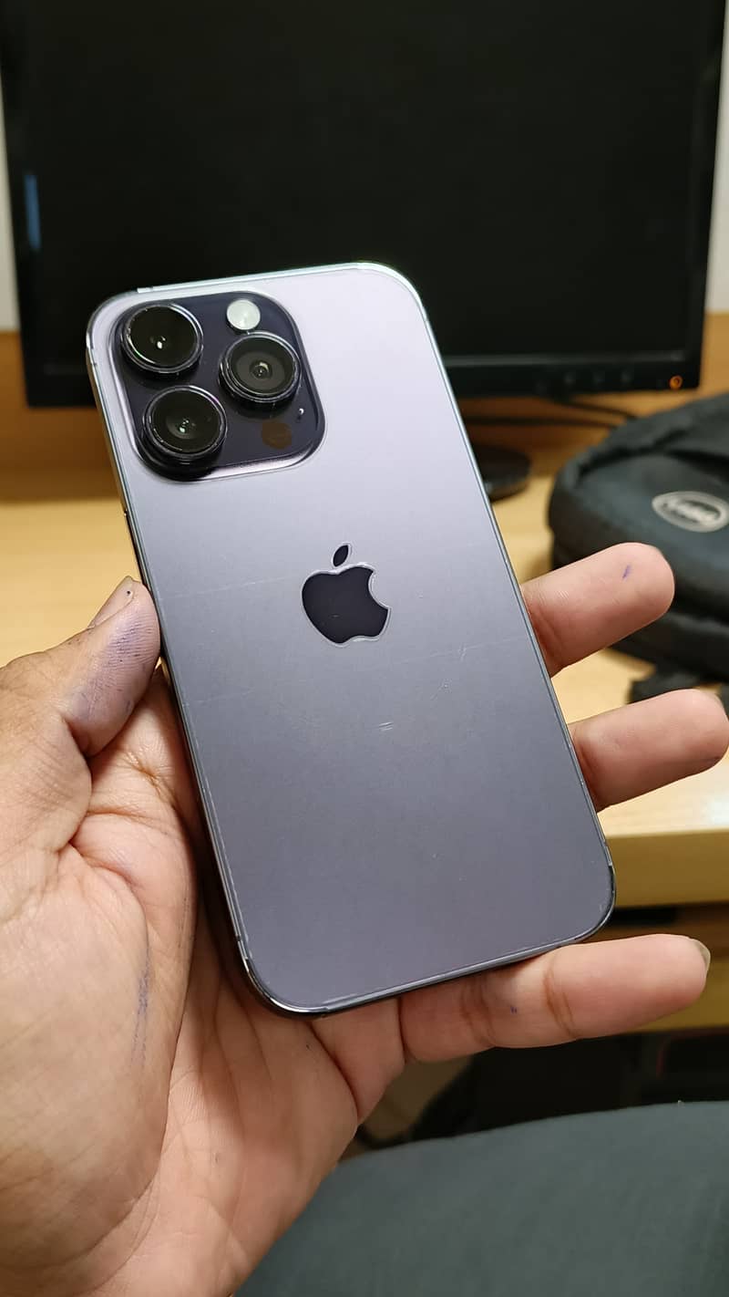 iPhone 14 pro 13
