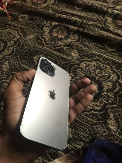 Iphone 12 pro max  jv 128 gb penal change he bettery 85 condition 9.5