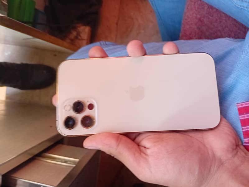 iphone 12 pro 2