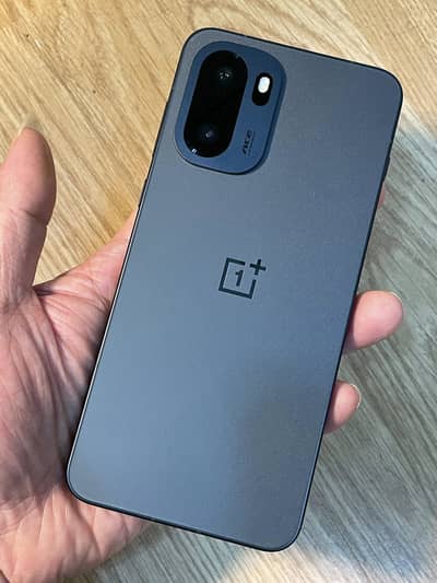 Oneplus Ace 6 or 15R