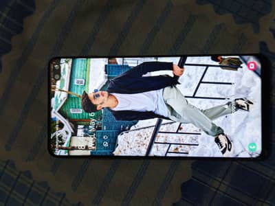 SAMSUNG S10+ 5G U999