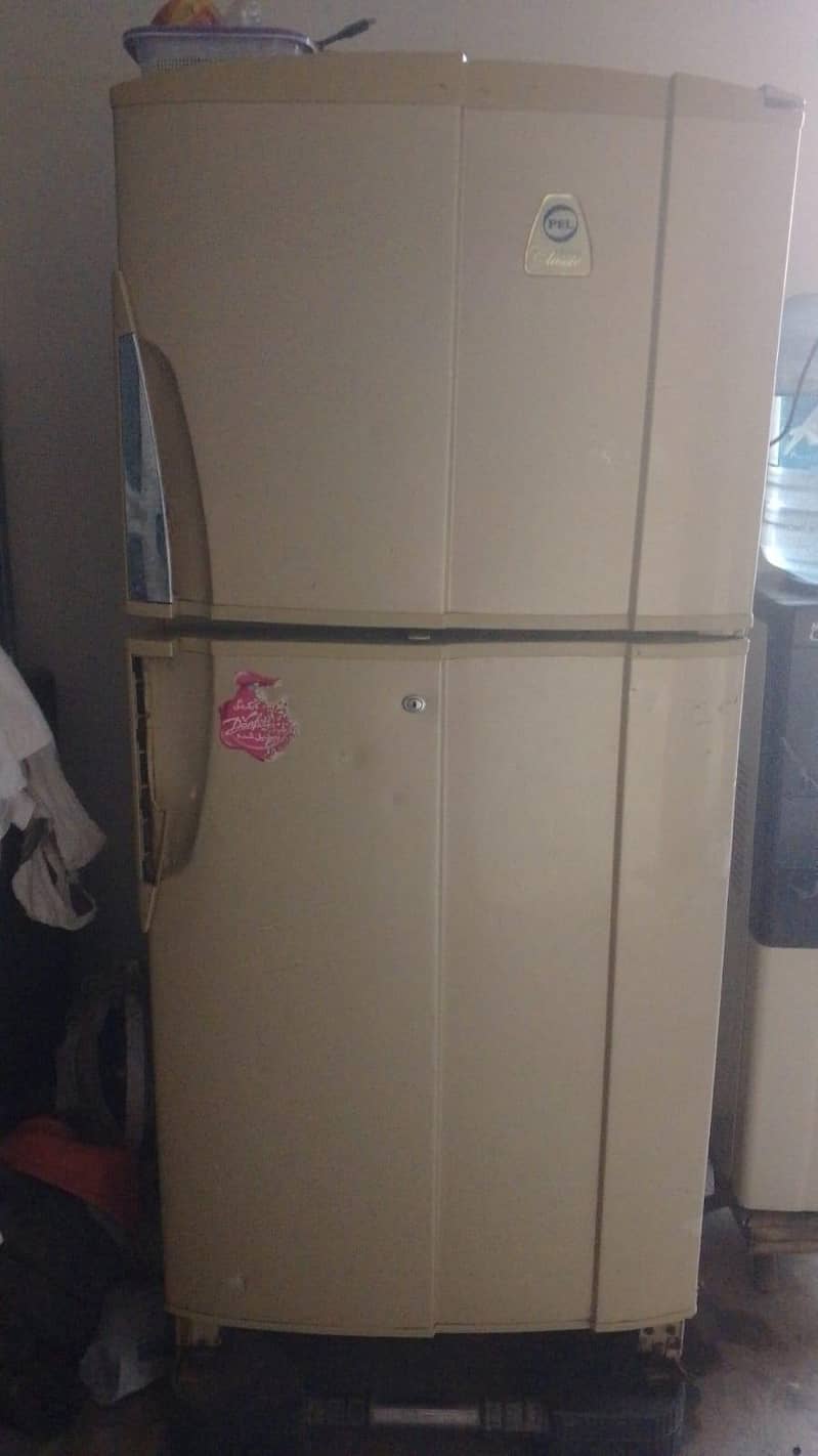 pell fridge 0