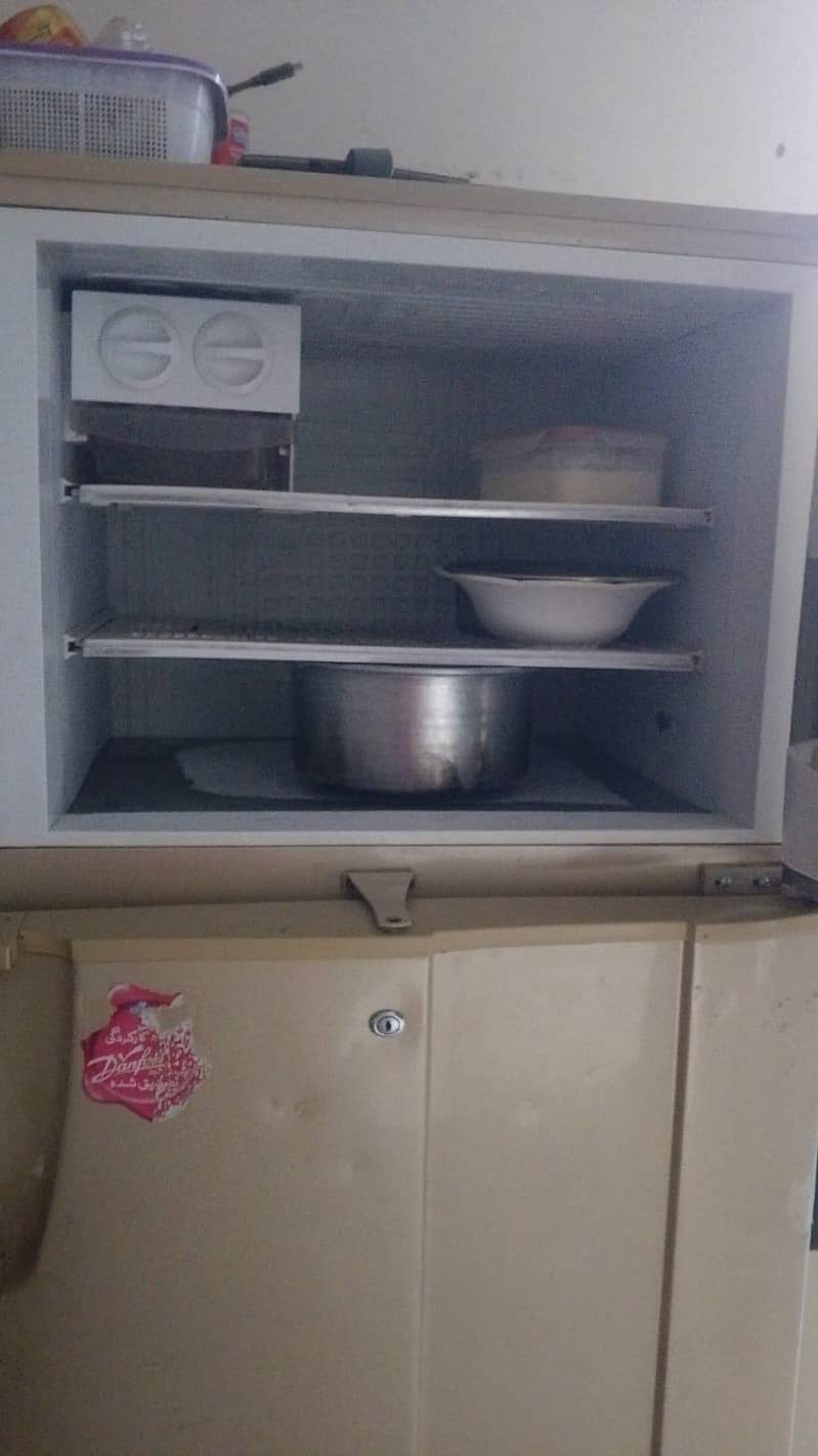 pell fridge 5