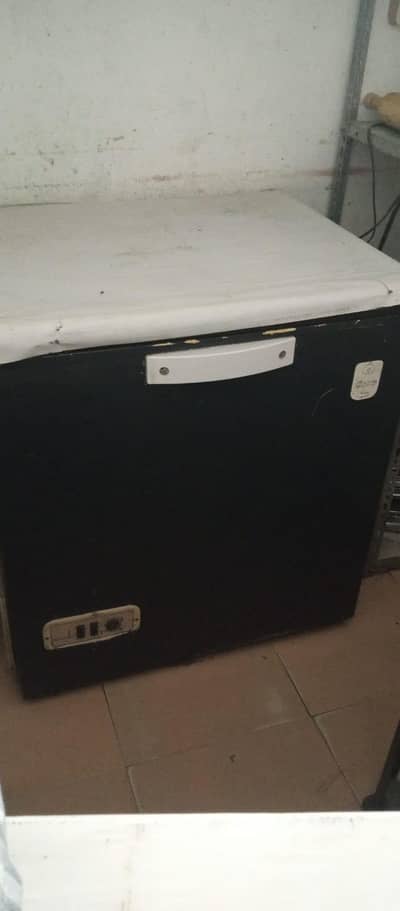 single door dawalance refrigerator fr sale