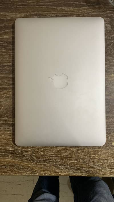 Apple MacBook Pro Retina 13-inch Early 2015 – Condition 9/10
