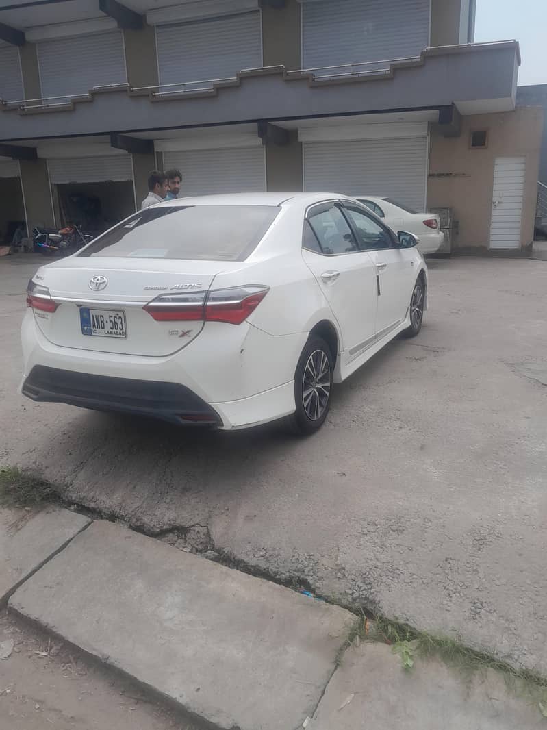 Corolla Altis 2