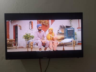 orient led 32" simple with pasaris home theater