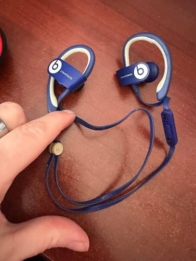 Beats earphone Powerbeats² Wireless