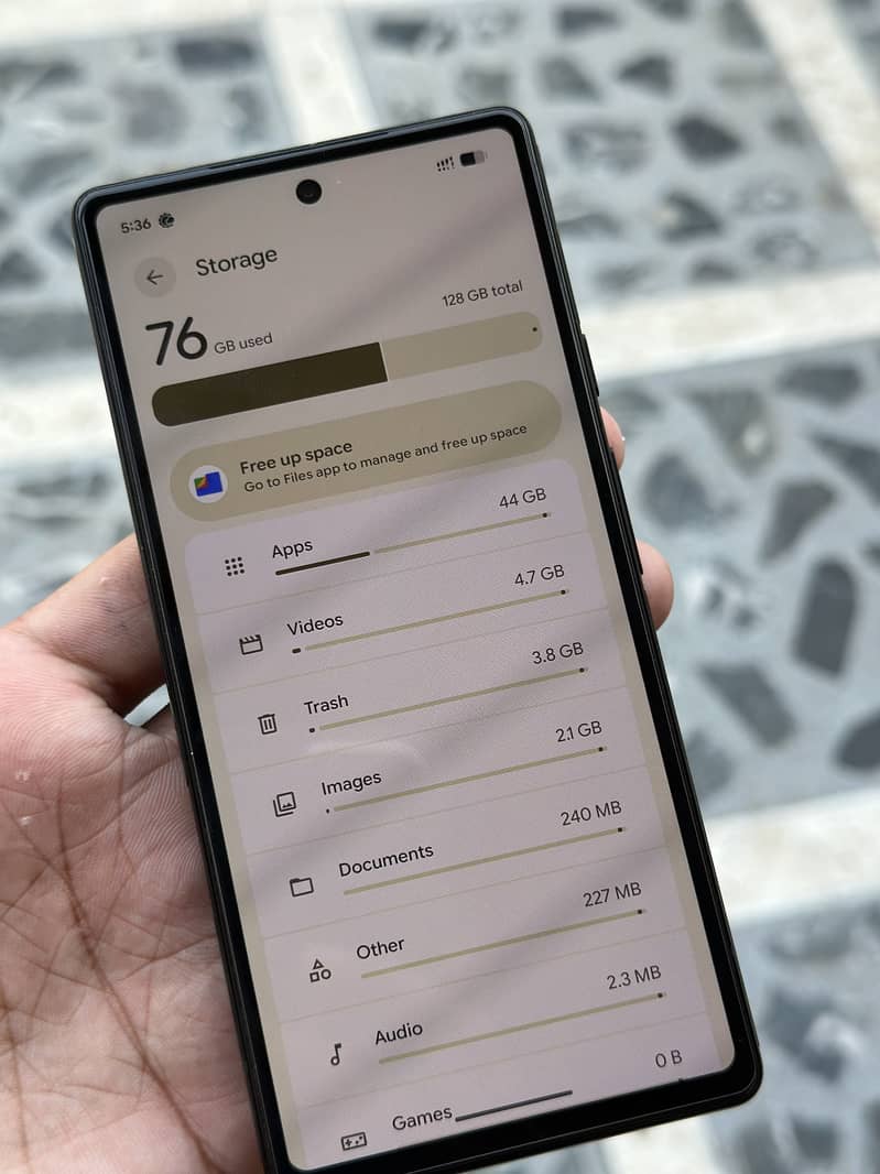 Google Pixel 6a 1
